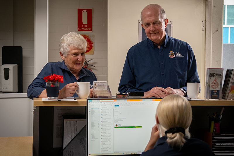 Judy Alterator with Kerry Gallagher at the Greenslopes Veteran Wellbeing Coordination Centre