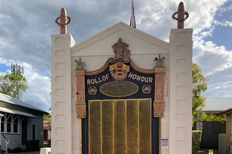 Gayndah cenotaph roll of honour