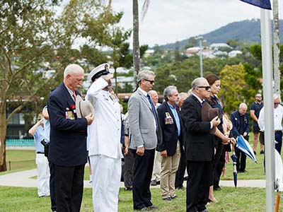 Current and Ex Defence staff pay tribute at Toowong Remembrance Day 2021